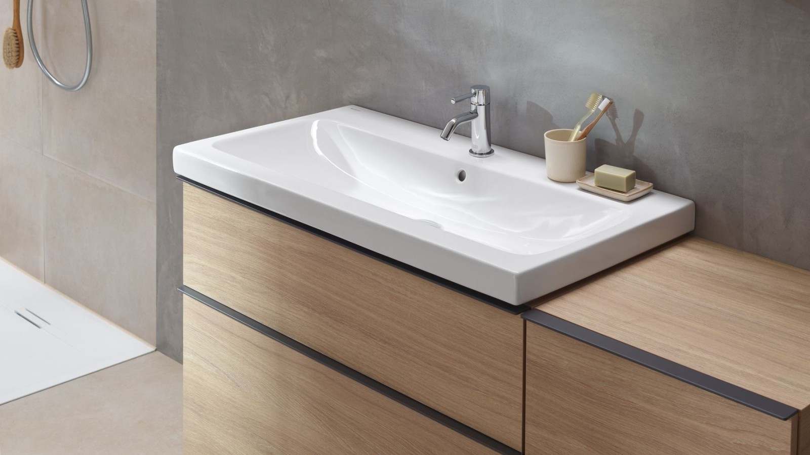 Washplace from the Geberit iCon bathroom series (© Geberit) Washplace from the Geberit iCon bathroom series (© Geberit)