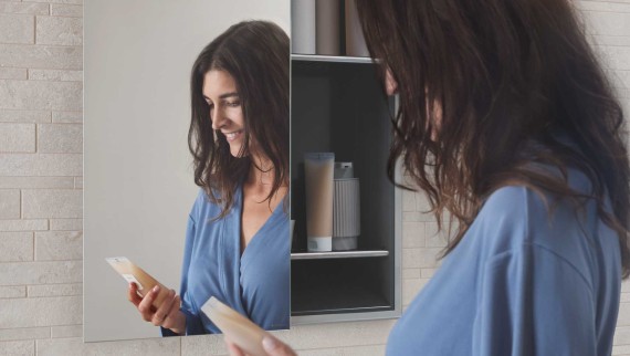 The niche storage box from the Geberit Acanto bathroom series creates more storage space in the bathroom