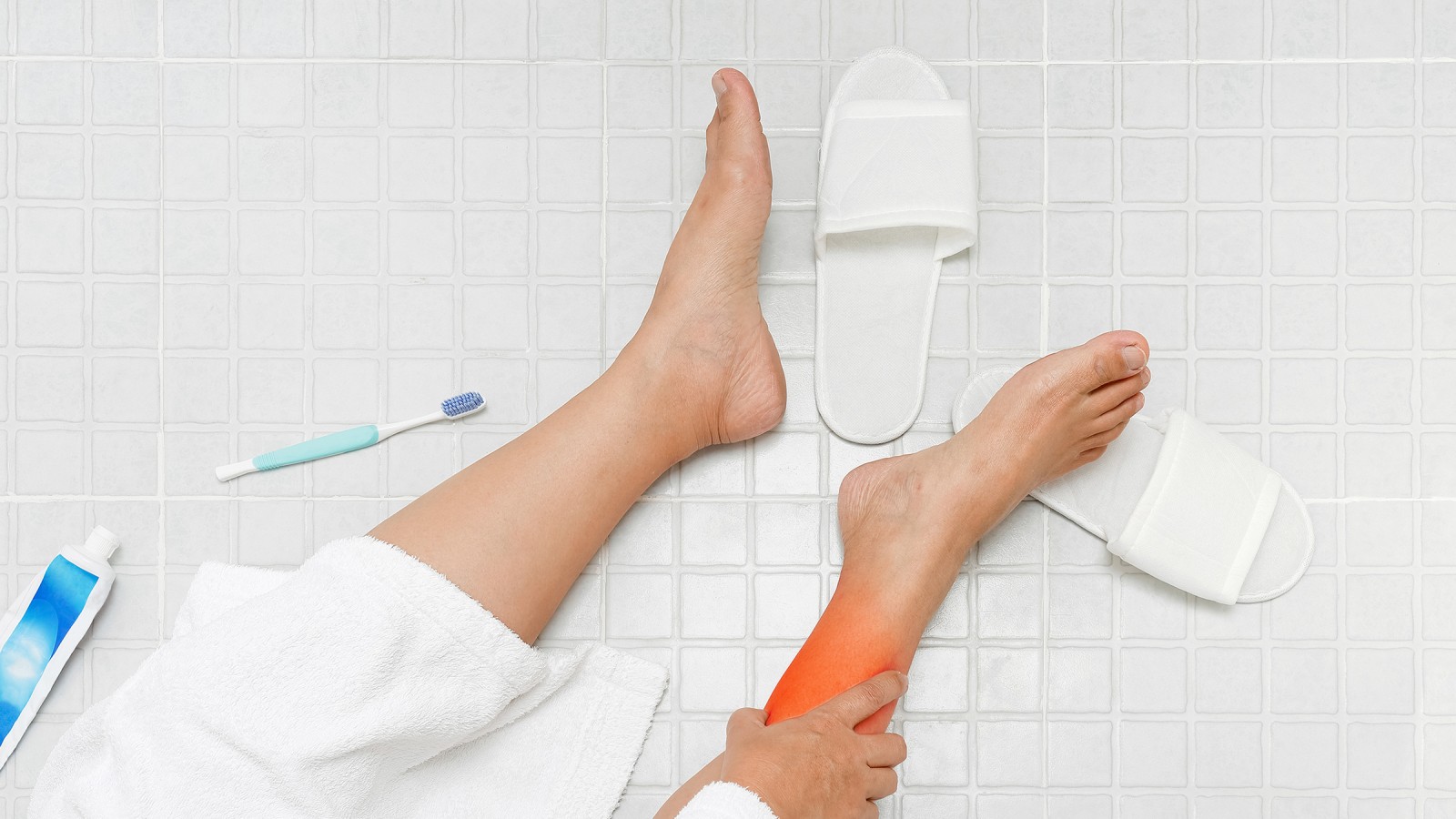 The risk of slipping in your bathroom – selecting the right materials is decisive The risk of slipping in your bathroom – selecting the right materials is decisive