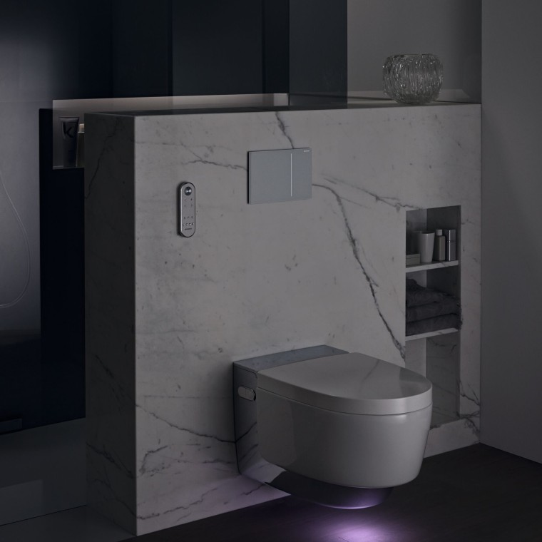 Geberit AquaCLean Mera Comfort chrome with orientation light