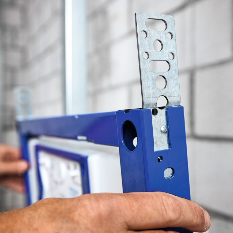 Simple installation of a Duofix element.