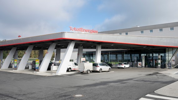 Evendorf BREAK motorway service area in Germany