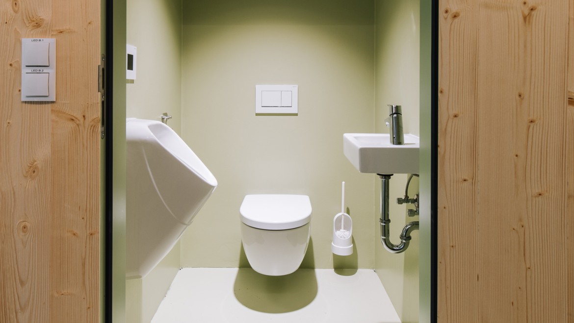 The bathrooms are fitted with Geberit Renova Plan ceramics (© Christian Repnik)