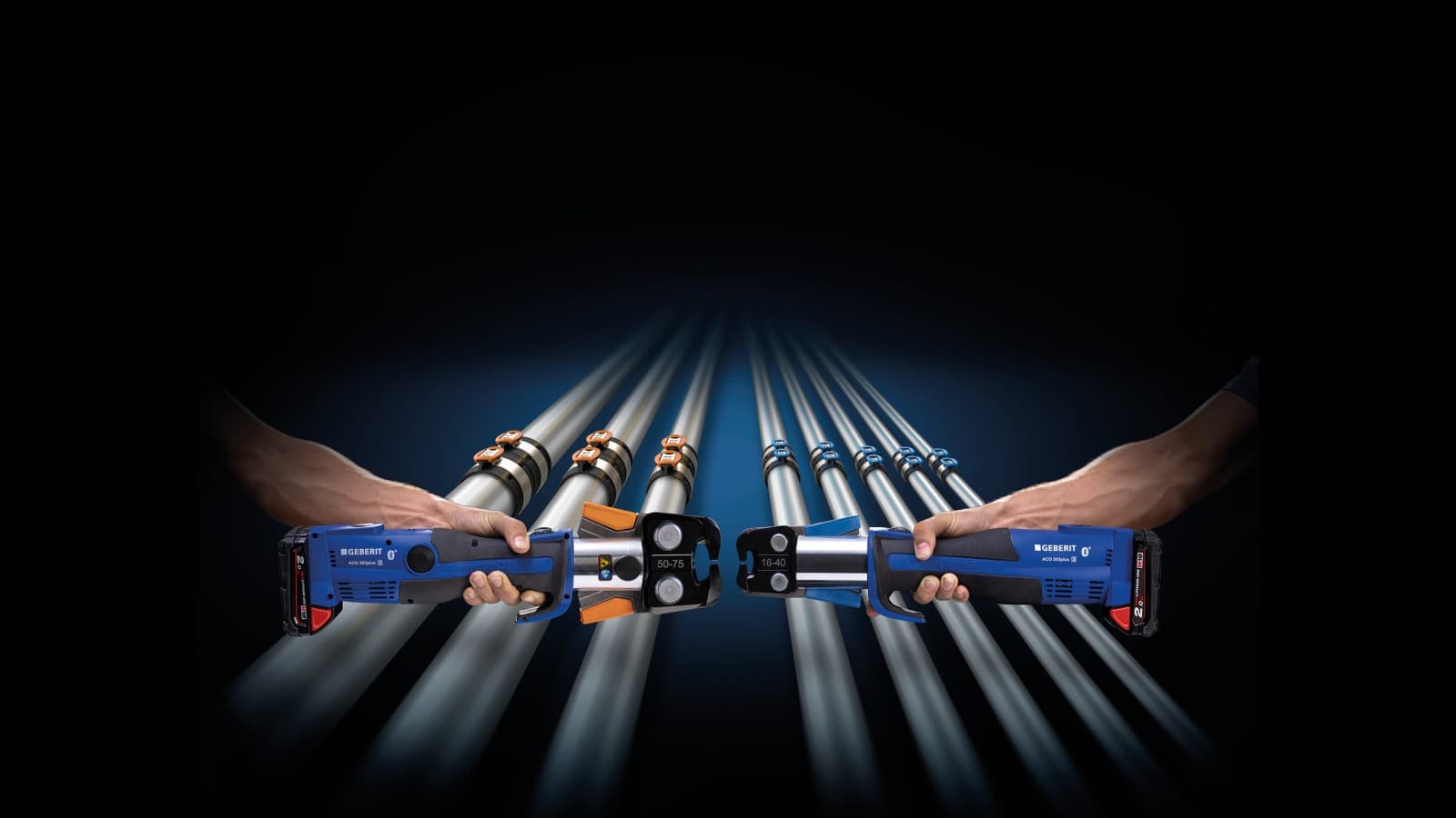 Efficient pressing of Geberit pipes thanks to a compact range of tools for every application